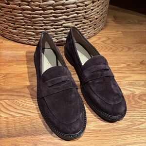 Ann Taylor brown suede loafers 9M